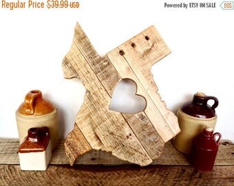 ON SALE Wood Texas Cutout - Wooden Texas Sign - Texas Wall Decor - Reclaimed Wood Wall Art - Pallet Wood Sign - Rustic Home Decor - Home Sta