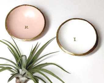 Monogram Jewelry Dish / Initial Jewelry Dish / Personalized Jewelry Dish / Personalized Ring Dish / Bridesmaids Gift / Gifts For Her