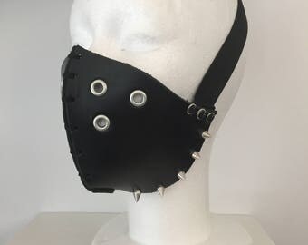 Masque en cuir unique