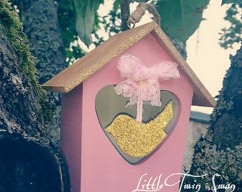 Decorative bird nest with bird