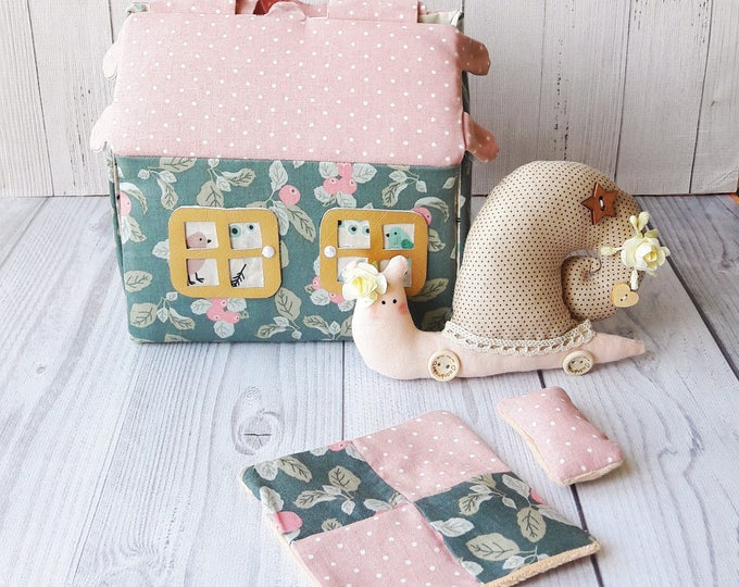 Carry-along fabric Dollhouse Kit Modern dollhouse Doll House Bag Gift For Girl