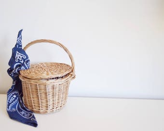 Maria Lisboa-Small Jane Birkin Basket-100% Cotton Scarf- Basket with Lid-Round Wicker Basket-Round Basket-Portuguese-La Petite Sardine