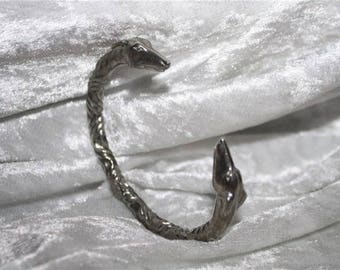 Heads greyhounds bracelet
