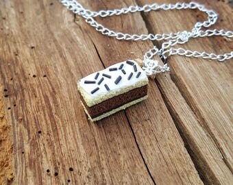Neapolitan necklace