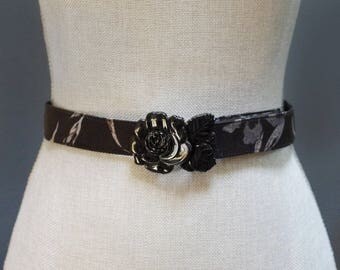 Vintage Black Floral Patterned Waist Belt, Black Rose Buckle, Floral Waist Belt, Size Small Women's Petite Cinch Waist Rosebud Flower Buckle