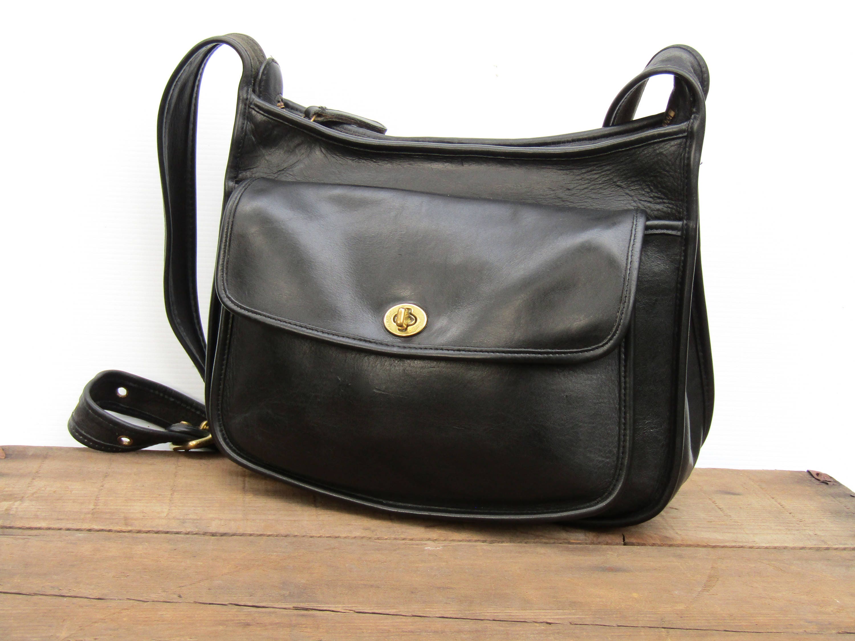 Vintage Coach Bag // Coach Leather Taft Saddle Bag in Black