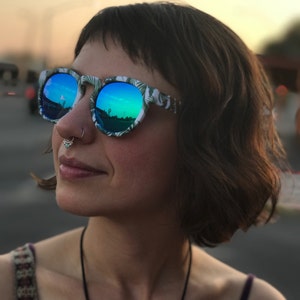 Buyer photo Rachel Levine, who reviewed this item with the Etsy app for iPhone.