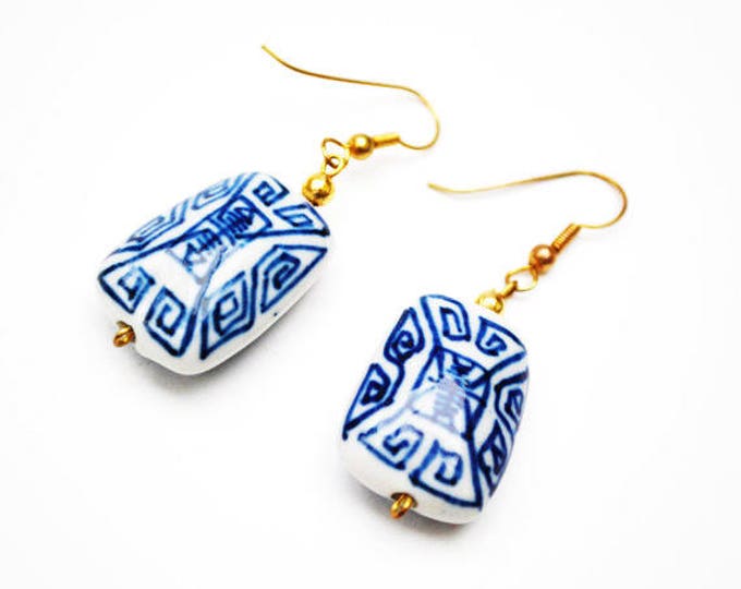 Chinese Porcelain Earrings - Dangle rectangle - Blue White - gold hooks