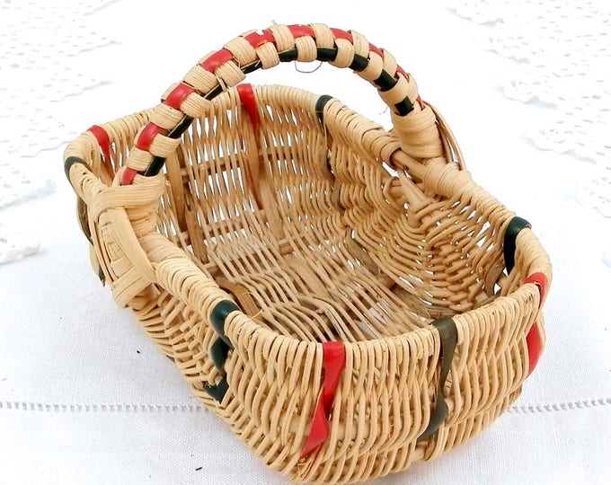 Small Vintage French Woven 1960 Child's Rattan Basket, Miniature Toy Woven Basket, Flower Arranging Accessory from France, Country Decor