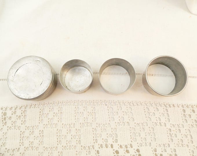 Vintage Metal Folding Beaker with Separate Storage Box, Collapsible Beaker with It's Own Tin, Retro Camping Equipment, Hiking Scout, 1930 Vintage Metal Folding Beaker with Separate Storage Box, Collapsible Beaker with It's Own Tin, Retro Camping Equipment, Hiking Scout, 1930