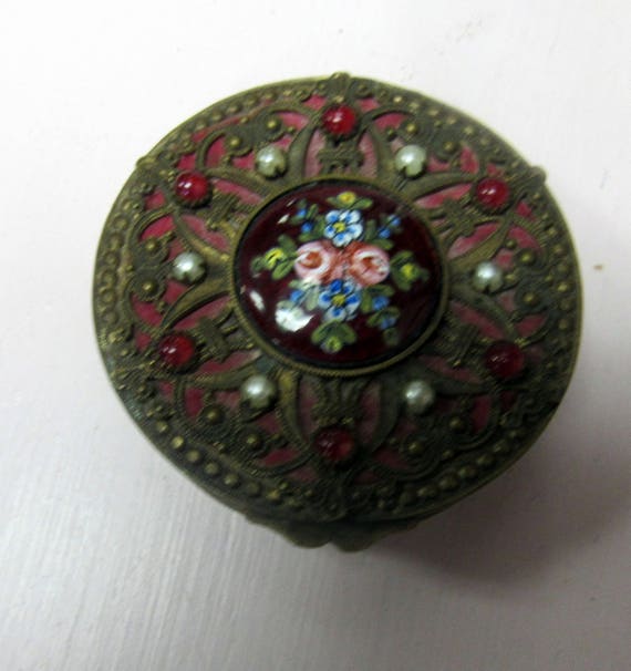 Antique compact