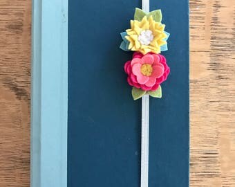 Felt flower bookmark, bookmark, journal, summer reading, bookworm, felt flowers, birthday gift, gift, teacher gift