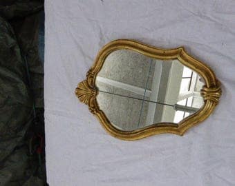 Mirror in baroque style in gilded wood, vintage 1960 Wooden back