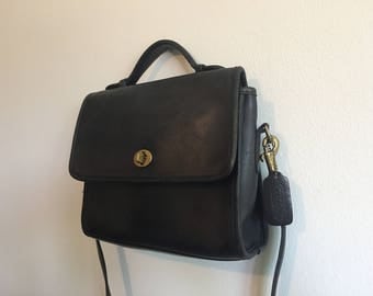Coach Vtg Medium Black Leather Crossbody Shoulder Handbag Purse