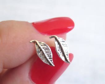 925 Sterling Silver Leaf Stud Earrings , leaf earrings , Silver Stud Earrings , leaves earrings , Silver post earrings , tiny stud