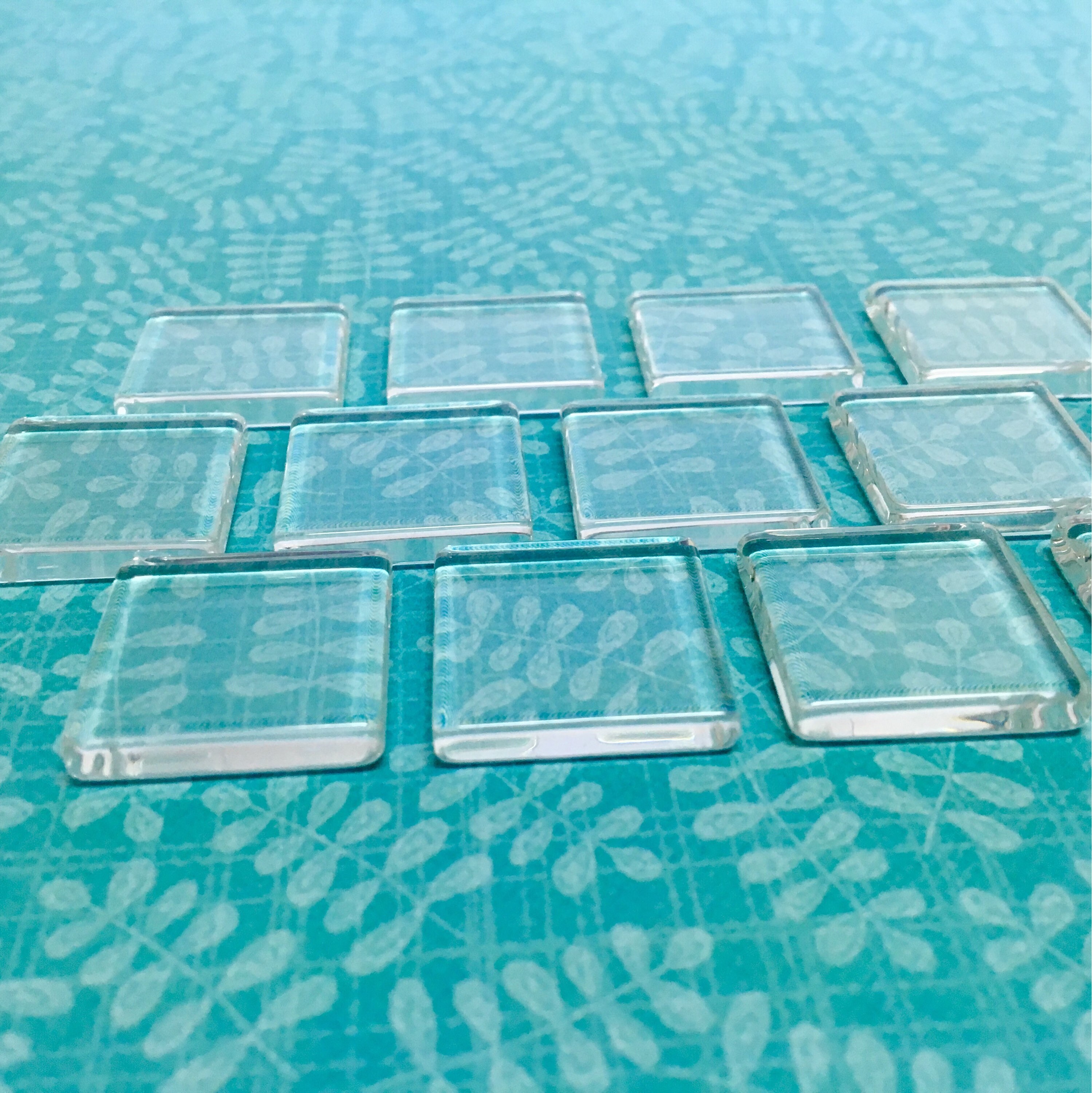 QTY 25 Clear glass square tiles 25 mm 1 inch Pendant