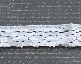 50cm of Ribbon in 45mm white cotton crochet lace