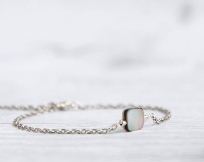 Mother of pearl bracelet, Square bead bracelet, Mother of pearl gift for her, Chain bracelet women, Mother pearl jewelry