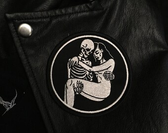 Love and Death Embrace Patch / Lovers / Skeleton Skull Occult Goth Punk Jacket Patch / Embroidered Patch