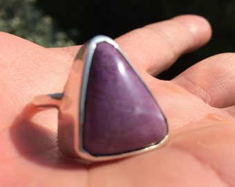 Beautiful Sugilite ring size 6.5 US and Europe 53