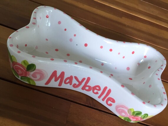 Personalized puppy dog bowl // Lilly pink roses // handpainted // ceramic // puppy dish //dog bone shape Il_570xn