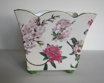 ITALIAN CERAMIC FLORAL Cachepot Vase 4-Sided Footed Scalloped Edge