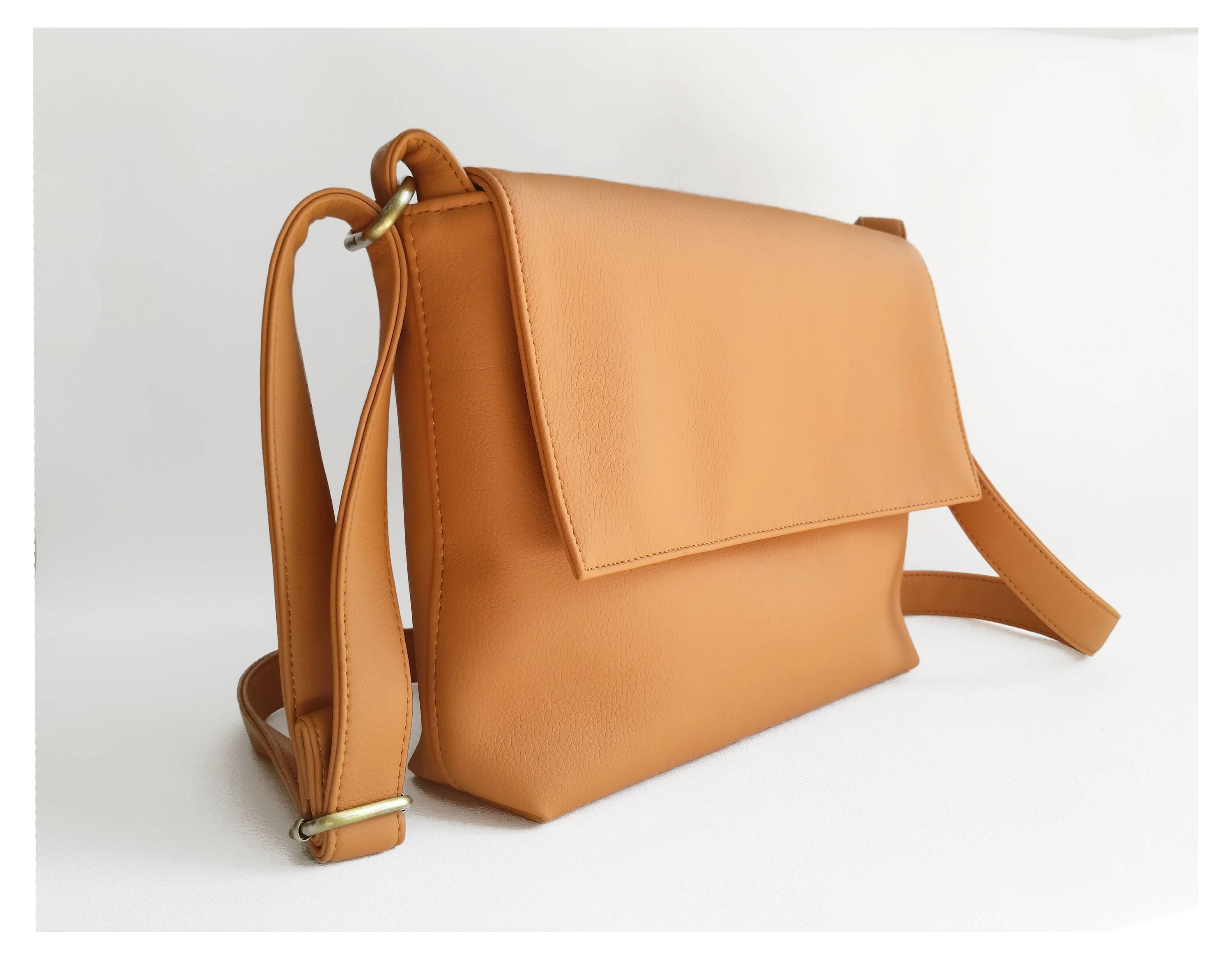 Shoulder bag Vegan Leather bag Crossbody bag Caramel Handbag