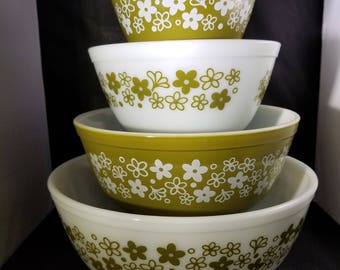 Complete Set of 4 Pyrex Nesting Bowls Pattern Spring Blossum. Avocado Pyrex Mixing Bowls