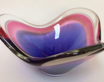 Paul Kedelv "Coquille" bowl for Flygsfors, Sweden