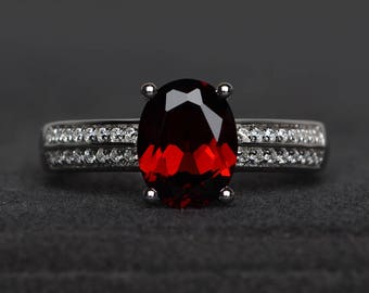 natural red garnet ring wedding ring oval cut red gemstone sterling silver ring January birthstone
