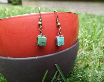 Rough emerald earrings, small earrings, wire wrapped, handmade jewelry, boho earrings, gift idea, gift for her