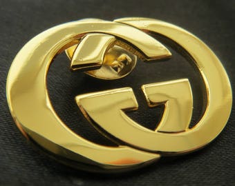 Goldtone GUCCI Staff Brooch Lapel Pin for Bag Badge Logo Designer Jewelry