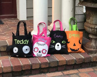 Personalized Halloween Bag, Trick or Treat Tote, Monogrammed Halloween Bag, Halloween Treat Bag,Halloween Tote Bag, Candy Bag