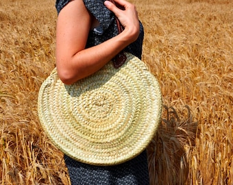 Round Handmade basket Straw bag - Summer carrycot, palm tree leaves bag, boho bag, French market basket