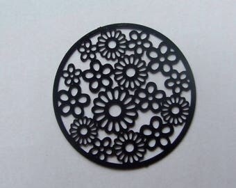 Black flower filigree 31mm disc