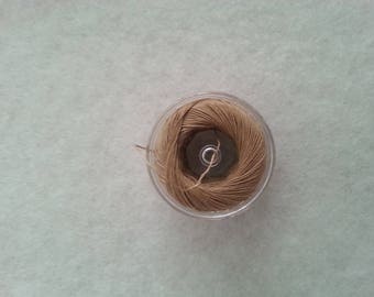 No. 40 - 50 m collar Capsule ice-cold linen thread. khaki