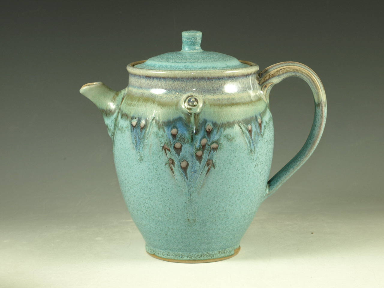 Pottery teapot in turquoise glaze 5cup loose leaf