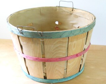 Vintage Orchard Basket • Vintage Fruit Basket Large
