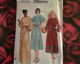 70's Vintage Vogue Pattern #7202 size 14