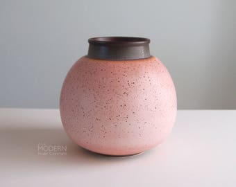 Edith Heath Ceramics Studio Pottery Speckled Pink Round Vase Mid Century Modern