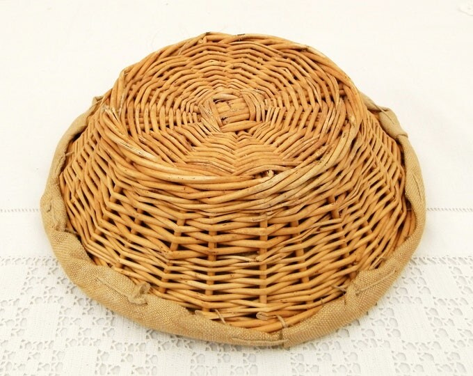 1 Antique French Boulangerie Wicker Bread Rising Basket / Bread Proofing Basket with Grain Sack Lining, Dough Rising Bowl, French Decor 1 Antique French Boulangerie Wicker Bread Rising Basket / Bread Proofing Basket with Grain Sack Lining, Dough Rising Bowl, French Decor