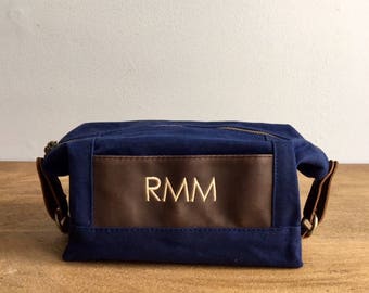 Monogrammed Groomsmen Bag, 1, Mens Travel Bag, Personalized Mens Toiletry Bag, Waxed Canvas Leather Bag, Groomsmen Gift, Grooms Wedding Gift