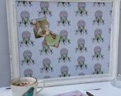 Babillard aimanté recouvert tissu capteurs de rêve bohos bohème mémos organisation mémo photos décor mural tableau d'affichage à aimant