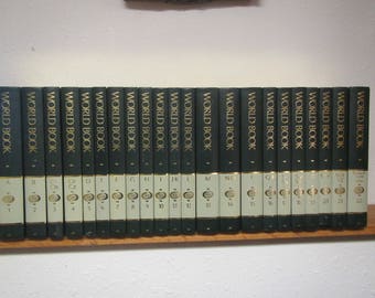 1990 WORLDBOOK Encyclopedia Complete 22 volume set A thru Z , & index