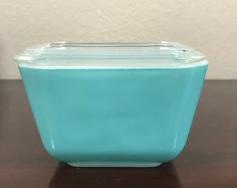 Vintage Turquoise Pyrex Refrigerator 501 Dish