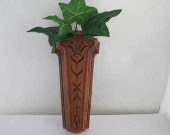 Vintage Syroco Faux Bois Vertical Wall Pocket 3D Art Scissors Holder Wall Holder Plastic wall pocket Wall planter Knitting Needles holder