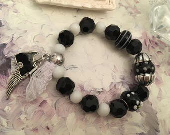 romantic black and white bracelet