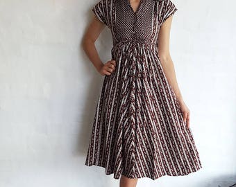 Vintage 1950s Brown and White Cotton Dress, XS