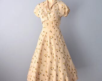1950s Day Dress...Darling Vintage Cafe Au Lait Novelty Print Dress