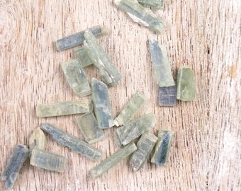 Green Kyanite Blades - Raw Rough Green Kyanite - Small Gemstones - Mini Stones - Crystals Stones - Reiki Crystals Stones - Mini Gemstones
